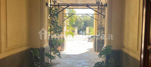 Квартира с 2 спальнями в Портичи, Италия № 273443 9