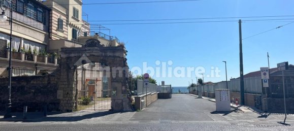 Квартира с 2 спальнями в Портичи, Италия № 273443 12