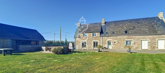 Casa de 4 dormitorios en Languidic, France No. 196326 2