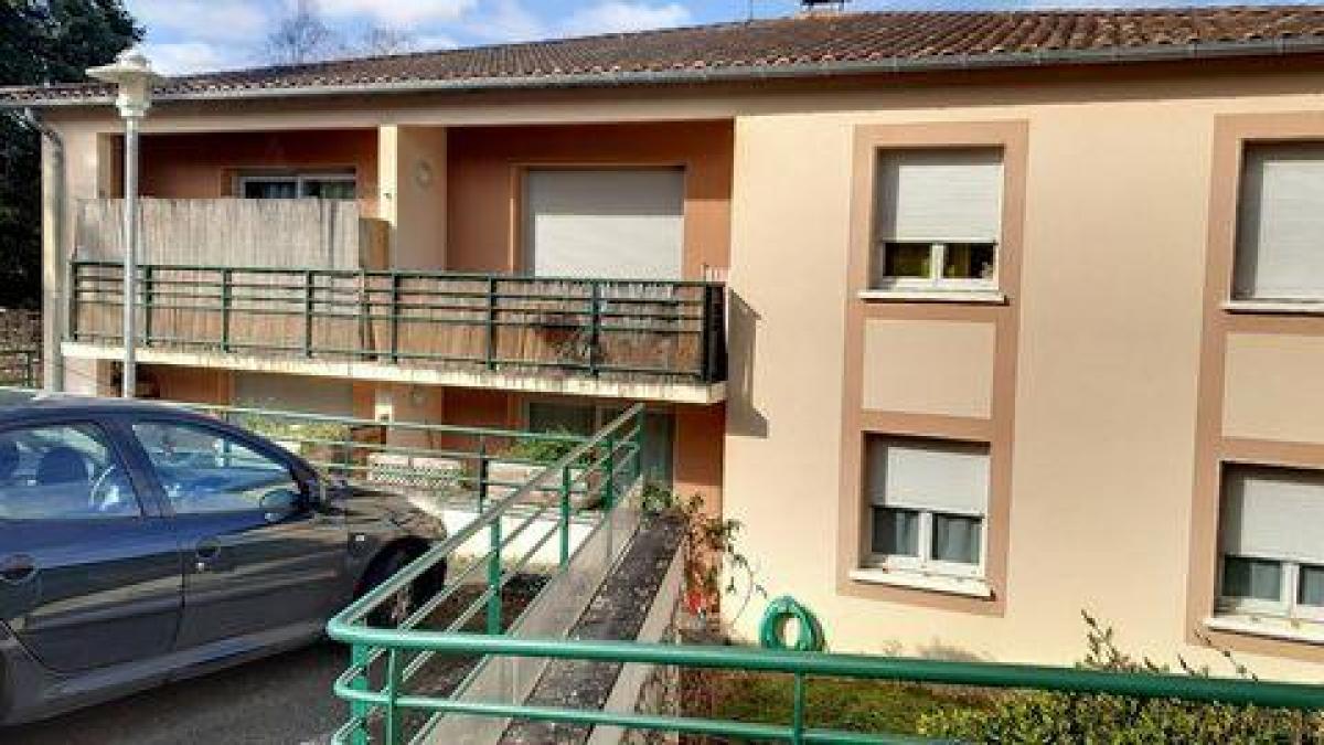 2 bedrooms Condo in Poitiers, France No. 36401