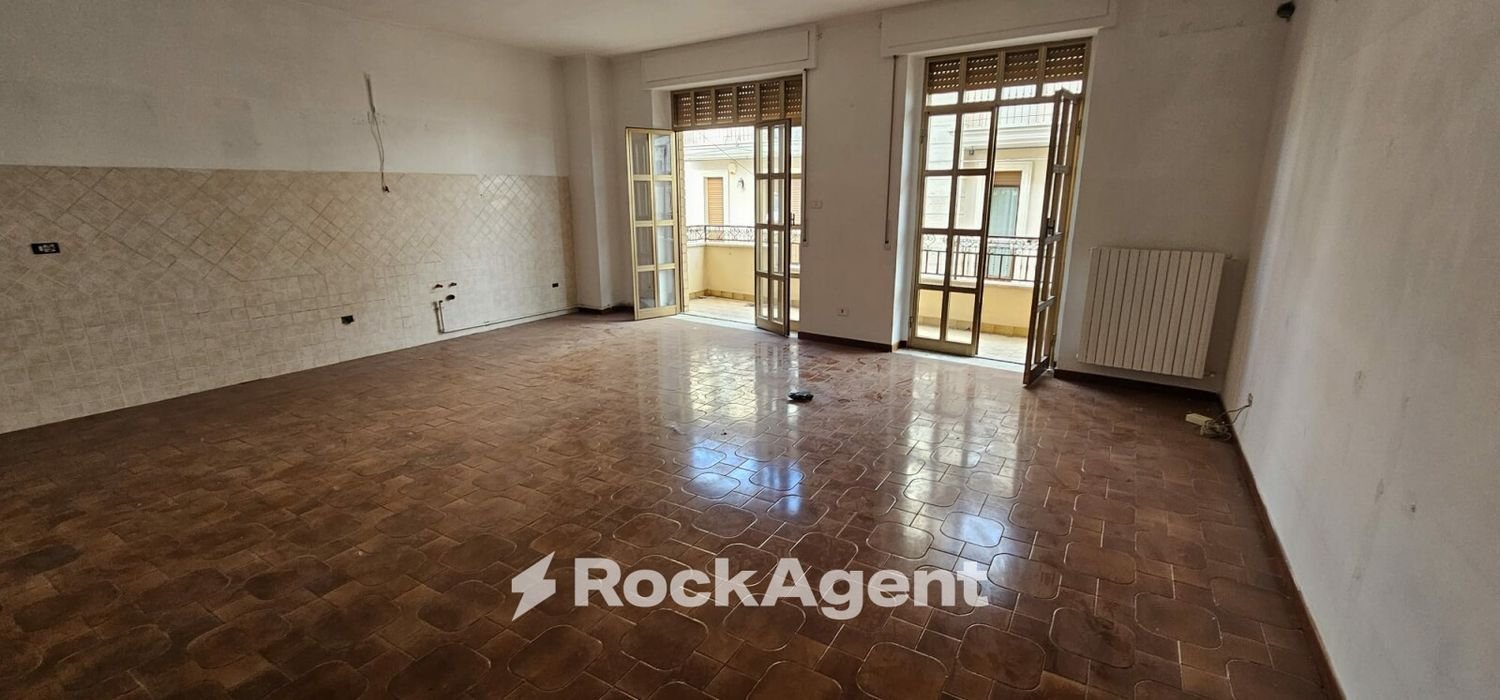 3غرفة شقة في Cerignola, Italy رقم 183663