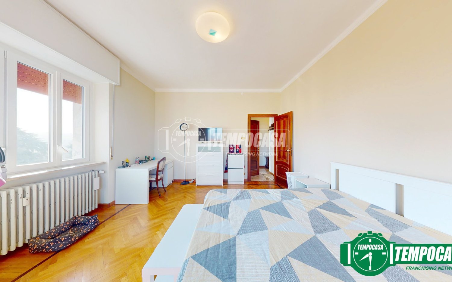 2 غرف نوم شقة في Valenza, Italy رقم 81563