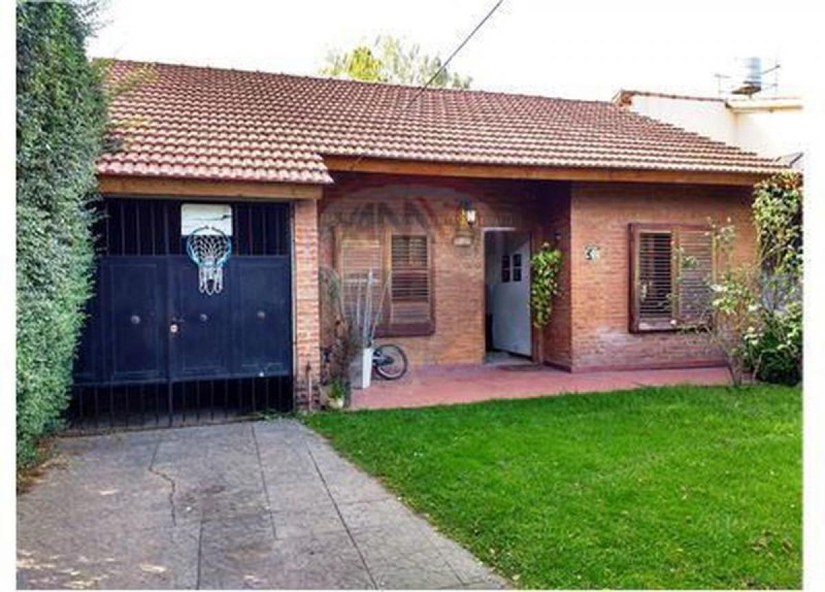 2 bedrooms House in Pilar, Argentina No. 4035