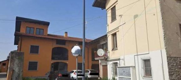4 rooms Apartment in Brebbia, Italy No. 5400 3