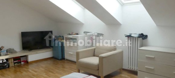 3 Schlafzimmer Wohnung in Turin, Italy, Nr. 210382 13