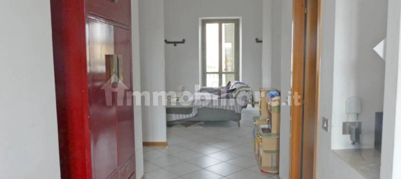 3 Schlafzimmer Wohnung in Turin, Italy, Nr. 210382 2