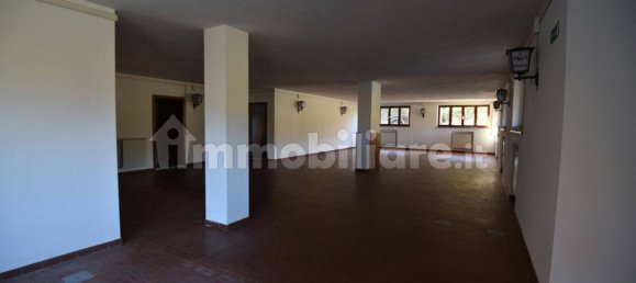 Gewerbliche Immobilie in Borgo Val di Taro, Italy 640m², Nr. 250876 8