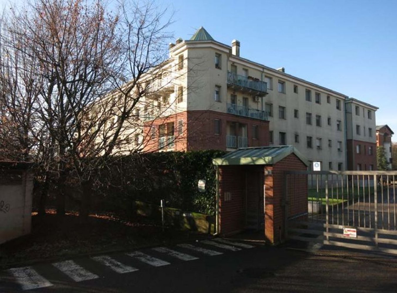 3 rooms Apartment in Arese, Italy No. 187506