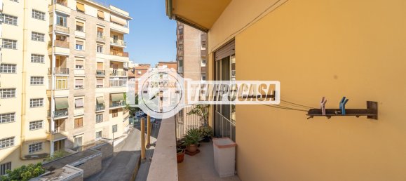 2 bedrooms Apartment in Rome, Italy No. 372841 7