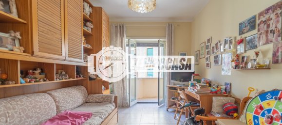 2 bedrooms Apartment in Rome, Italy No. 372841 3