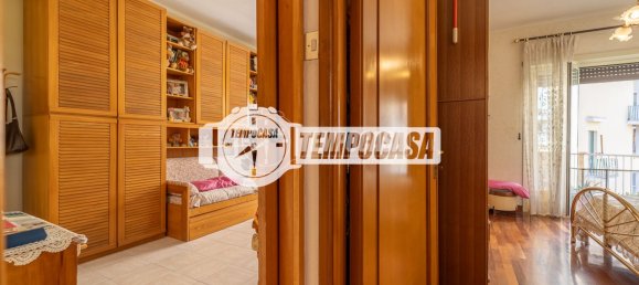 2 bedrooms Apartment in Rome, Italy No. 372841 8