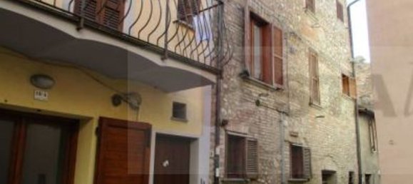 2 rooms Apartment in Bastia Umbra, Italy No. 39045 2