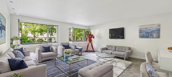 3 bedrooms Apartment in Paris, France No. 171976 5