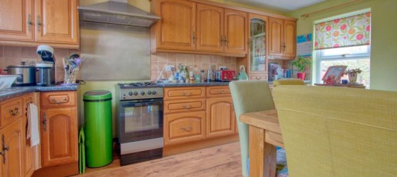 4 bedrooms Commercial property in Taunton, United Kingdom No. 13684 11