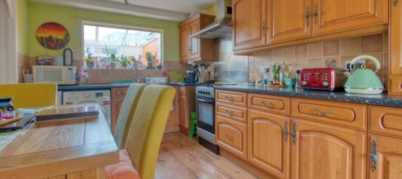 4 bedrooms Commercial property in Taunton, United Kingdom No. 13684 2