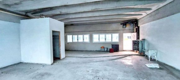 100m² Commercial property in Castel Maggiore, Italy No. 375075 2