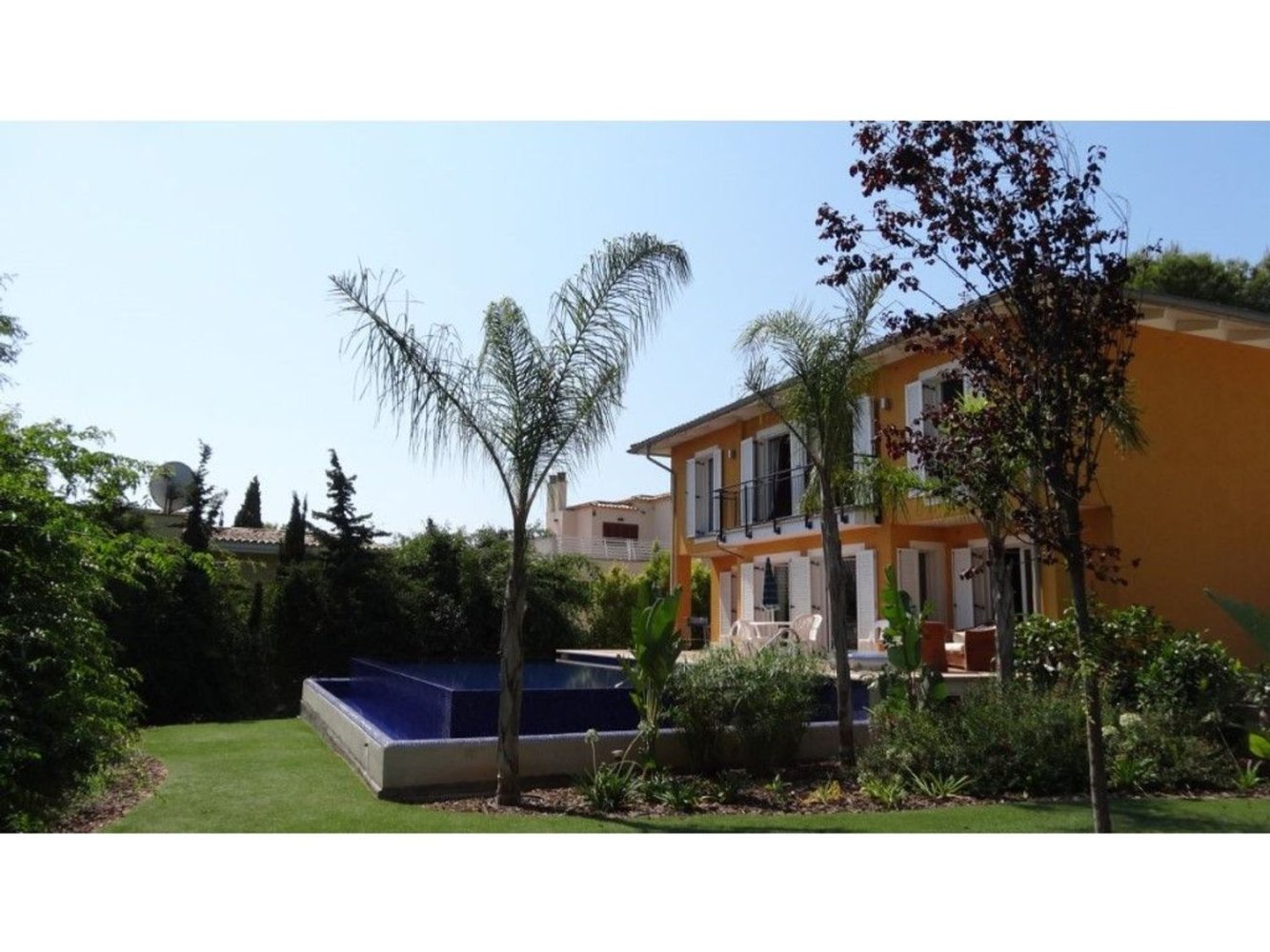 4 bedrooms House in Palmanova, Spain No. 82373