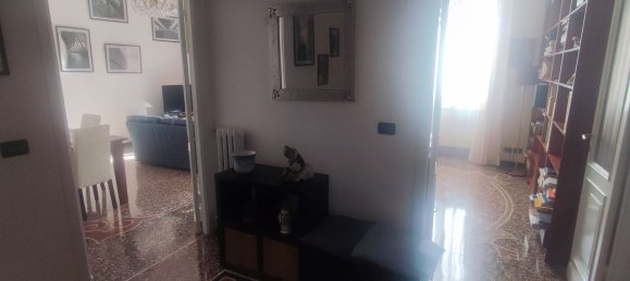 7-salle Appartement à Genoa, Italy No. 293300 36