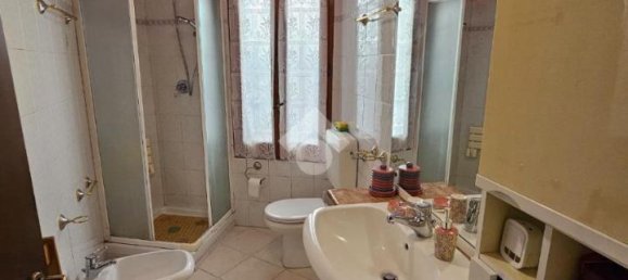 4-salle Appartement à Badalucco, Italy No. 77722 25