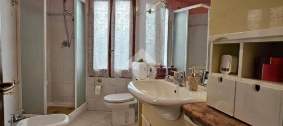 4-salle Appartement à Badalucco, Italy No. 77722 23