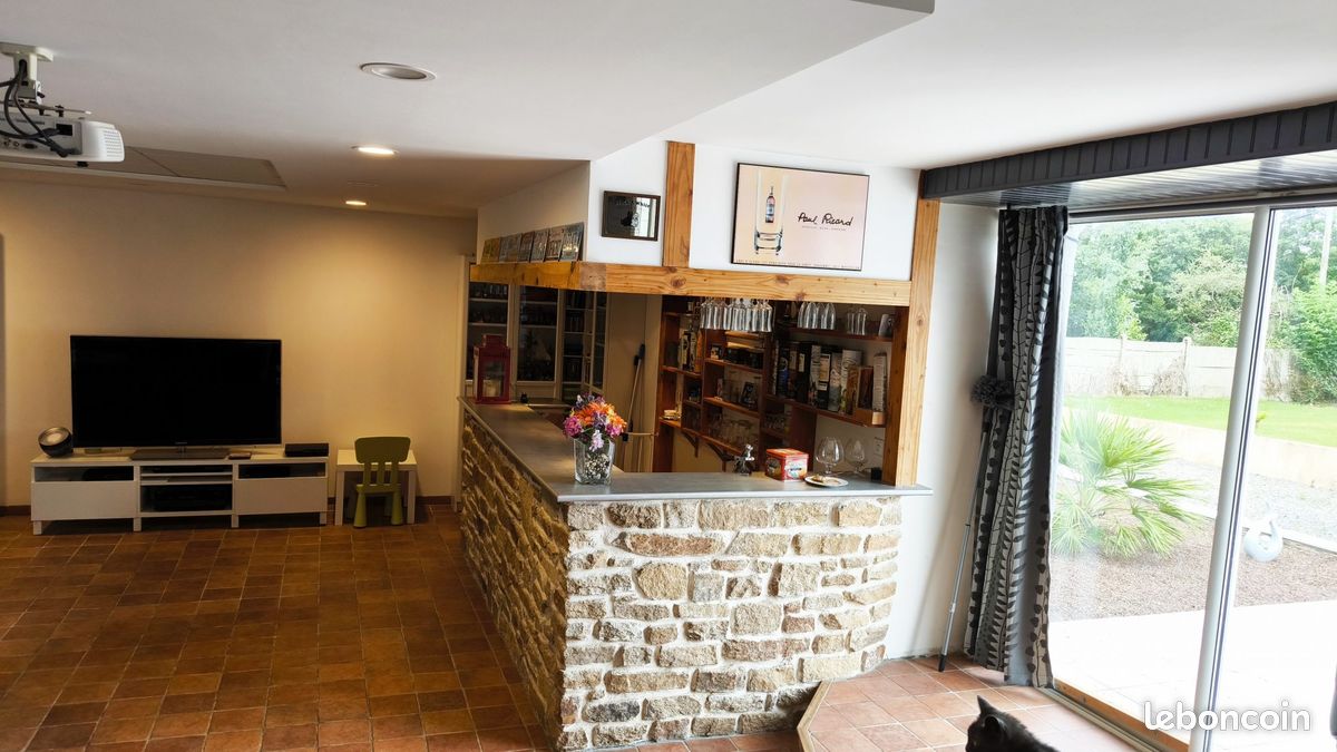 4 chambres Maison à Plouvorn, France No. 257134