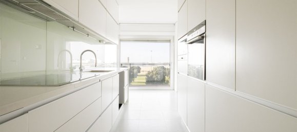 4 bedrooms Apartment in Matosinhos, Portugal No. 109875 8