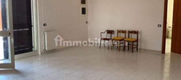3 Schlafzimmer Haus in Aprilia, Italy, Nr. 307972 4