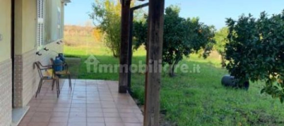 3 Schlafzimmer Haus in Aprilia, Italy, Nr. 307972 6