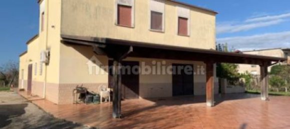 3 Schlafzimmer Haus in Aprilia, Italy, Nr. 307972 2