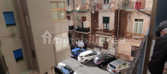 4 bedrooms Apartment in Catania, Italy No. 74247 36