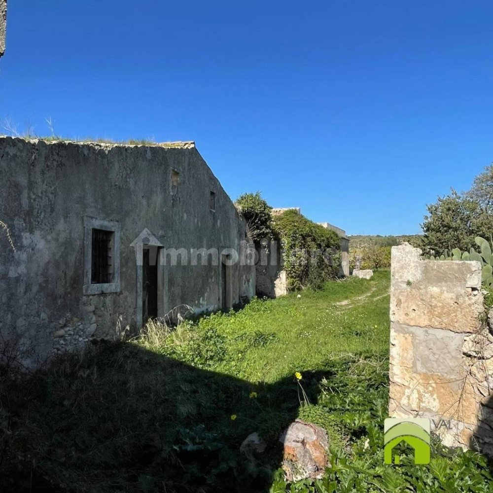 2 Schlafzimmer Haus in Noto, Italy, Nr. 305551