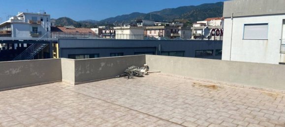 Apartamento de 3 habitaciónes en Messina, Italy No. 23041 17