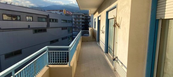 Apartamento de 3 habitaciónes en Messina, Italy No. 23041 10