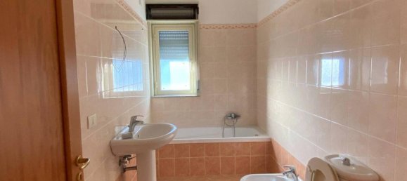 Apartamento de 3 habitaciónes en Messina, Italy No. 23041 14