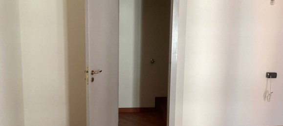 2 bedrooms Apartment in Milan, Italy No. 337626 8