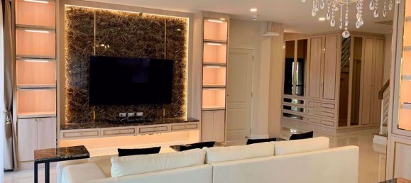 4 غرف نوم منزل في Bang Kaeo, Thailand رقم 9524 9