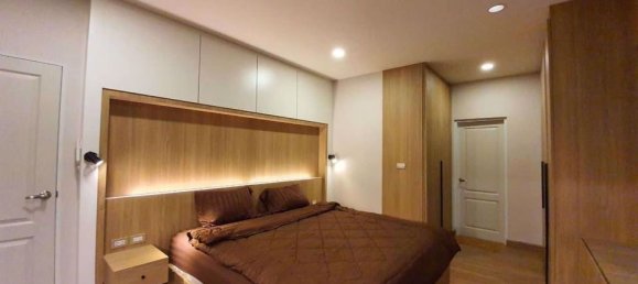 4 غرف نوم منزل في Bang Kaeo, Thailand رقم 9524 8