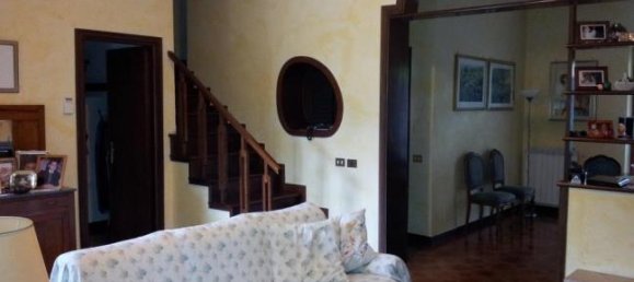 3 bedrooms Villa in Ariccia, Italy No. 253668 5