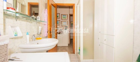 2 Schlafzimmer Wohnung in Carpi, Italy, Nr. 302482 13