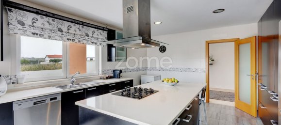 3 bedrooms House in Mafra, Portugal No. 68541 41