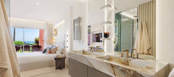 Apartamento de 3 dormitorios en Estepona, Spain No. 183364 17