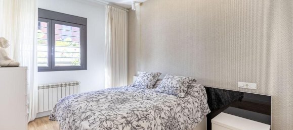 2 bedrooms Apartment in Granada, Spain No. 23260 2