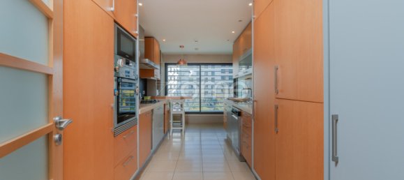 Квартира с 3 спальнями в Лиссабон, Португалия № 108257 4