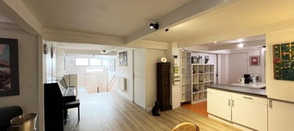 5 bedrooms Apartment in Courbevoie, France No. 180018 8