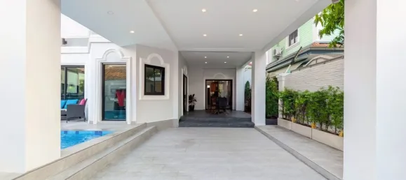 5 bedrooms House in Pattaya, Thailand No. 71784 17