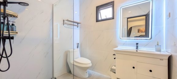 5 bedrooms House in Pattaya, Thailand No. 71784 11