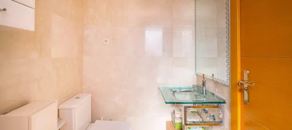 2 bedrooms Apartment in Madrid, Spain No. 181003 13