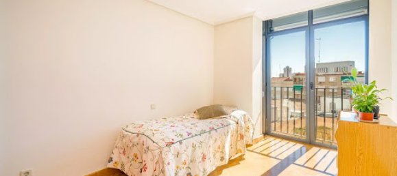 2 bedrooms Apartment in Madrid, Spain No. 181003 6
