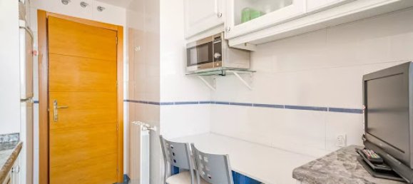 2 bedrooms Apartment in Madrid, Spain No. 181003 26