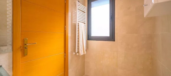 2 bedrooms Apartment in Madrid, Spain No. 181003 14